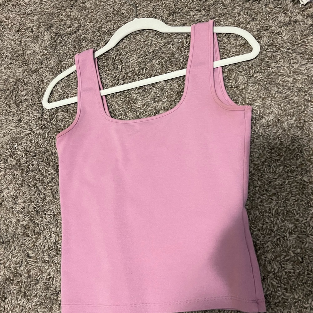 Tops! - Picture 2 of 4